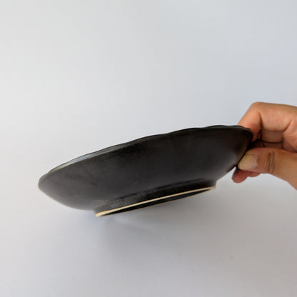 Hana Charcoal Scalloped Edge Plate